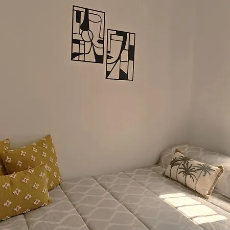 Nasrid House - Casa Amplia Para 12 Con Patio Y Aire Acondicionado *