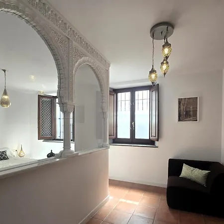 Nasrid House - Casa Amplia Para 12 Con Patio Y Aire Acondicionado Granada
