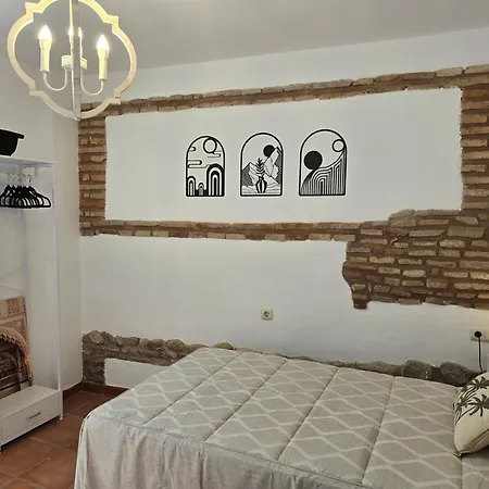Nasrid House - Casa Amplia Para 12 Con Patio Y Aire Acondicionado Holiday home *