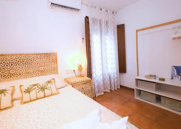 Le Grand Sultan 1492, Mirador San Nicolas, Parking Included