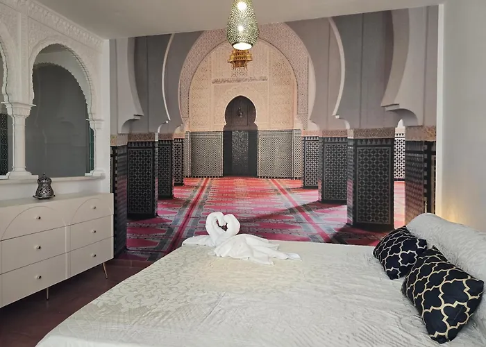 Le Grand Sultan 1492, Mirador San Nicolas, Parking Included 度假居